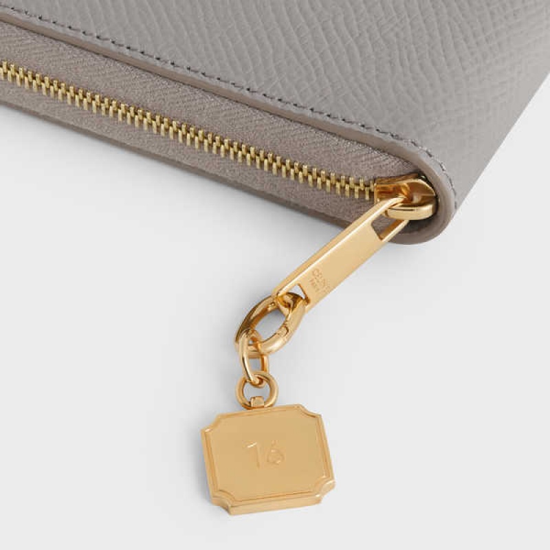 Drobný Kožený Tovar Celine 16 Charm In Brass Zlate | CL-592923