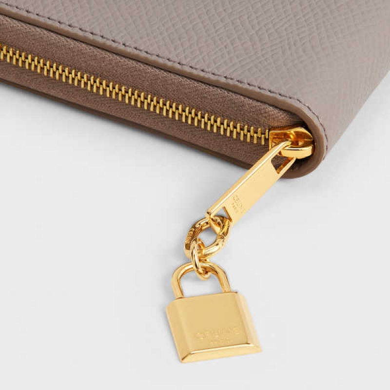 Drobný Kožený Tovar Celine Padlock Charm In Brass Zlate | CL-592921